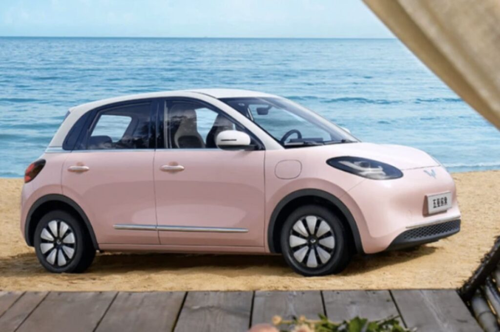 Wuling Mini EV và Bingo: Xe điện giá rẻ Việt Nam