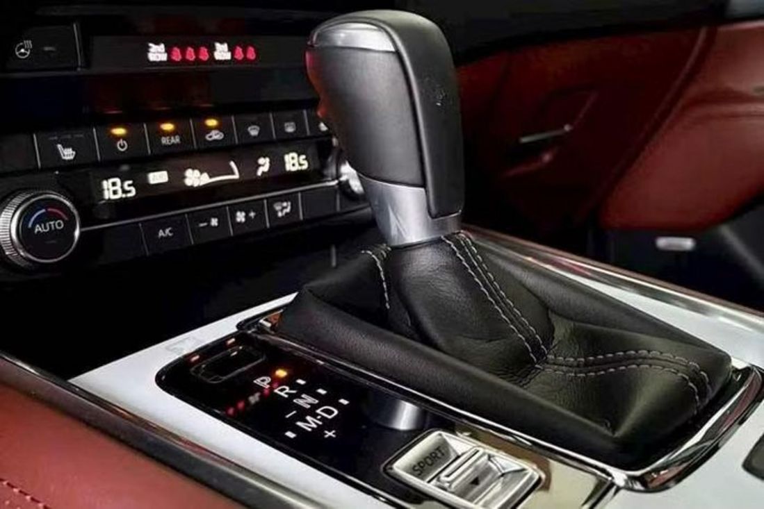 Mazda CX-8 2026 có phiên bản mới giá chỉ 899 triệu đồng