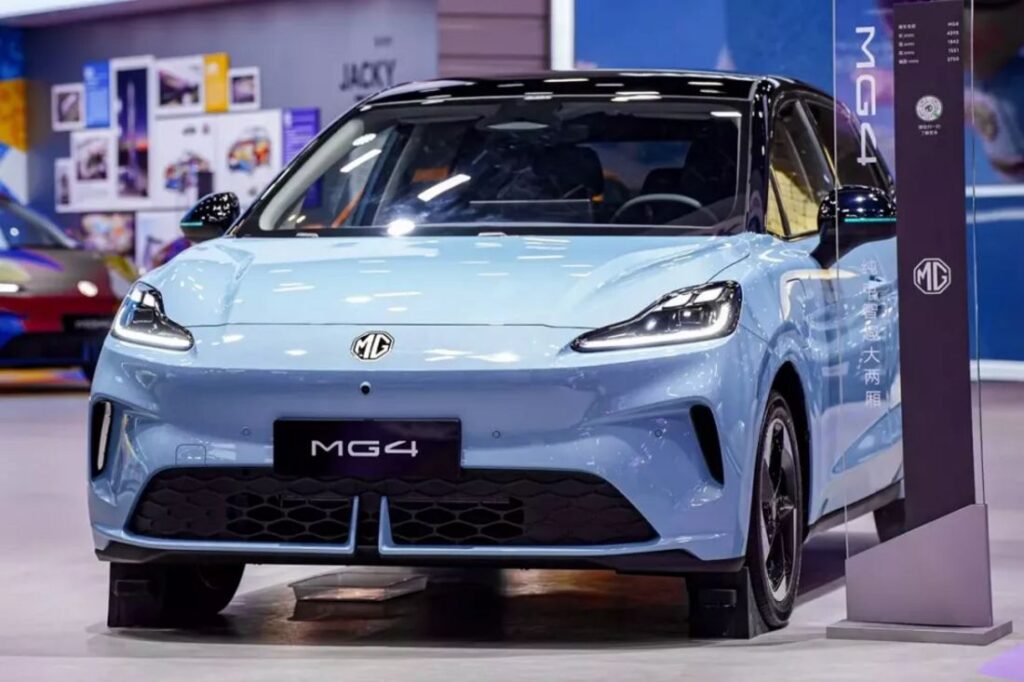 MG4 thế hệ mới thành công, bản cũ xả hàng 300 triệu tại Việt Nam