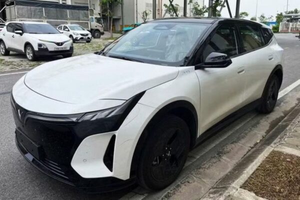 VinFast xác nhận ra mắt SUV điện mới vào ngày 20/5