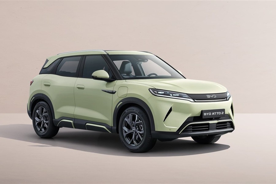 BYD Atto 2 nhìn từ góc ba phần tư phía trước