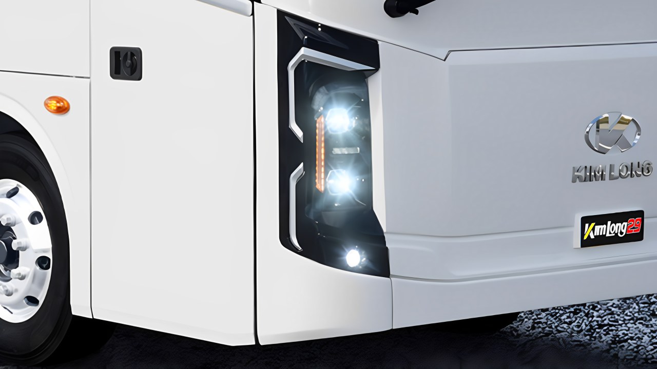 Cụm đèn trước Full LED với dải bi Xenon