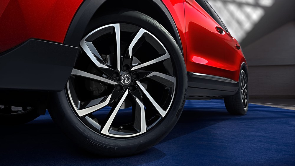 Mâm hợp kim thể thao trên MG ZS
