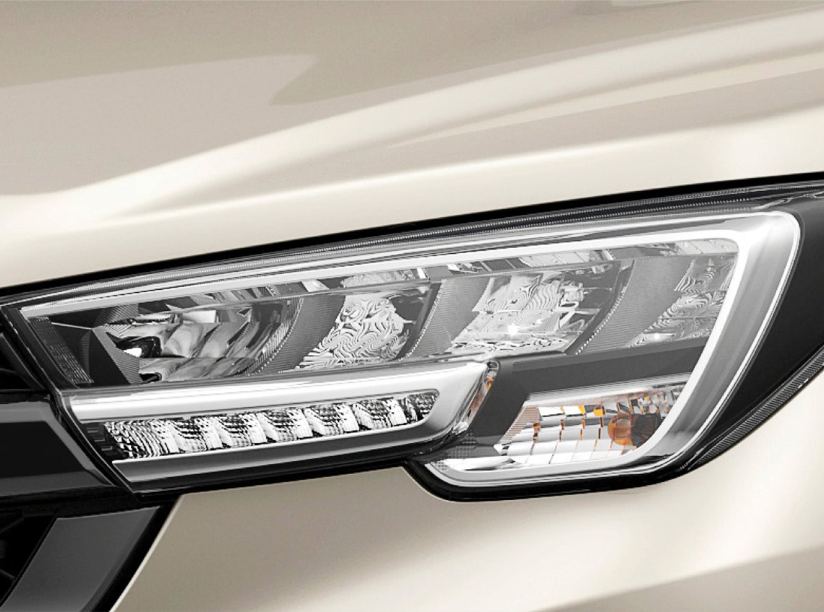 Cụm đèn pha LED của Suzuki XL7 Hybrid