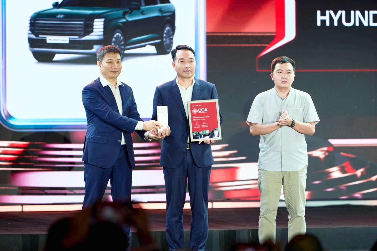 Hyundai Palisade Hybrid nhận giải Xe Hybrid mới của năm hạng cao cấp