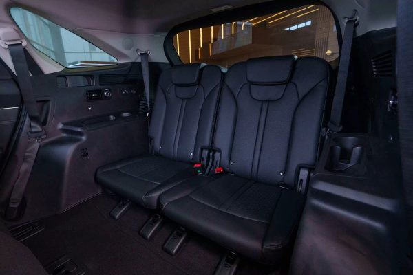 Hàng ghế sau của Sorento Hybrid